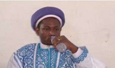 Shan Ruwa Da Hannun Hagu